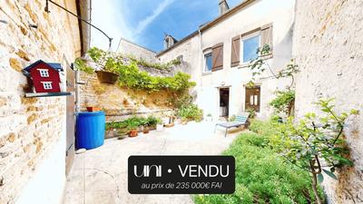 Maison en pierre - 92 m² - 5 pièces