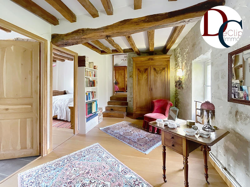 Maison - 226 m² - 8 pièces