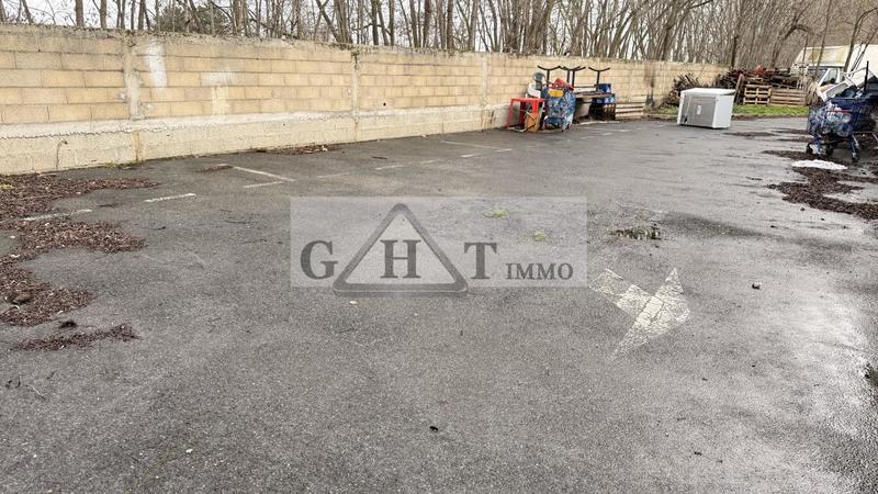 Entrepôt - 2 277 m²