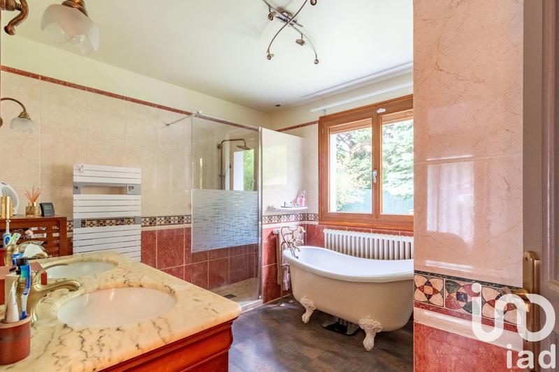 Maison - 173 m² - 6 pièces