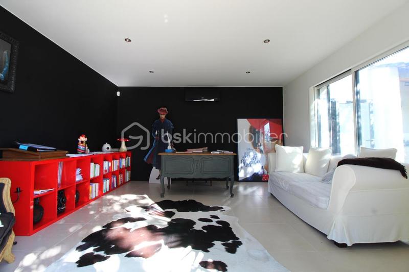 Maison d'architecte - 207 m² - 7 pièces