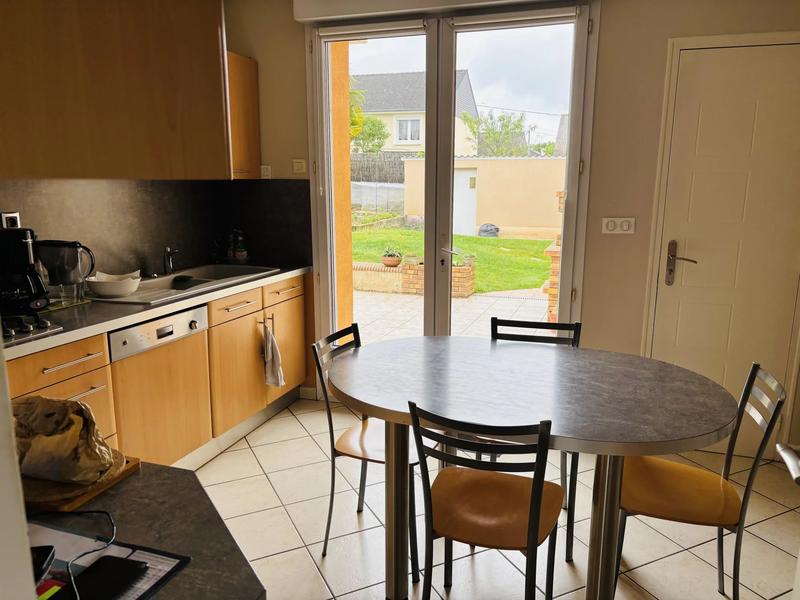 Maison - 90 m² - 5 pièces