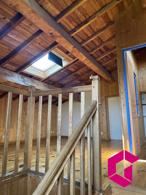 Maison ancienne - 216 m² - 6 pièces