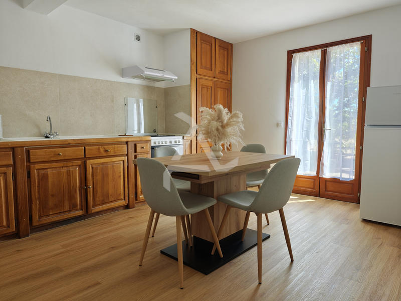 Appartement - 75 m² - 3 pièces