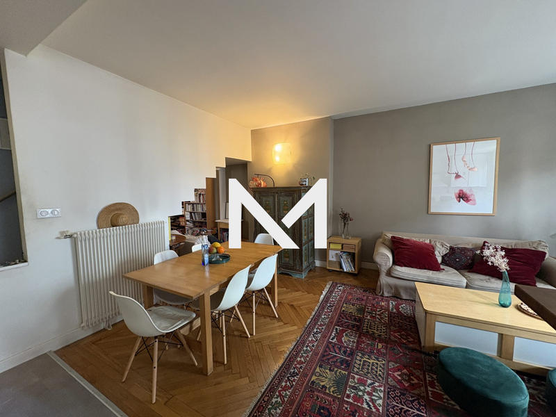 Appartement - 102 m² - 6 pièces