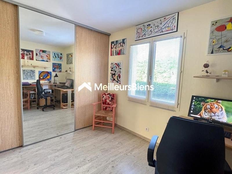 Maison - 80 m² - 5 pièces