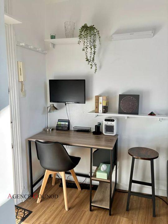 Studio - 11 m² - 1 pièce