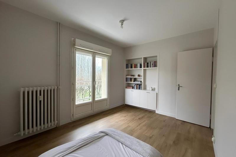 Appartement - 84 m² - 5 pièces