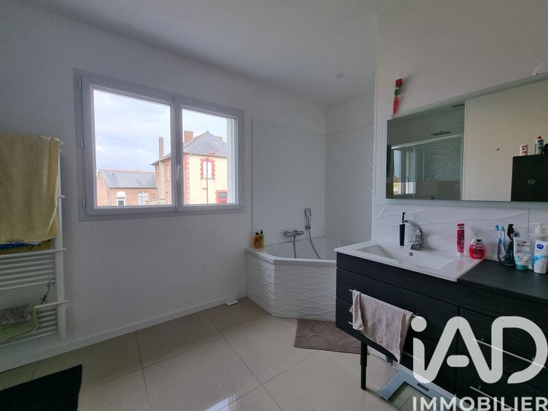 Maison - 187 m² - 7 pièces