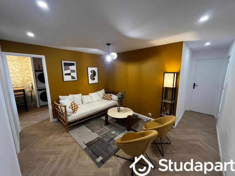 Chambre - 10 m² - 1 pièce