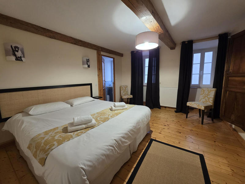 Maison ancienne - 280 m² - 10 pièces