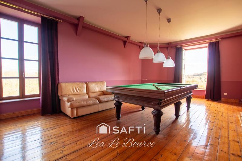 Propriété - 420 m² - 21 pièces