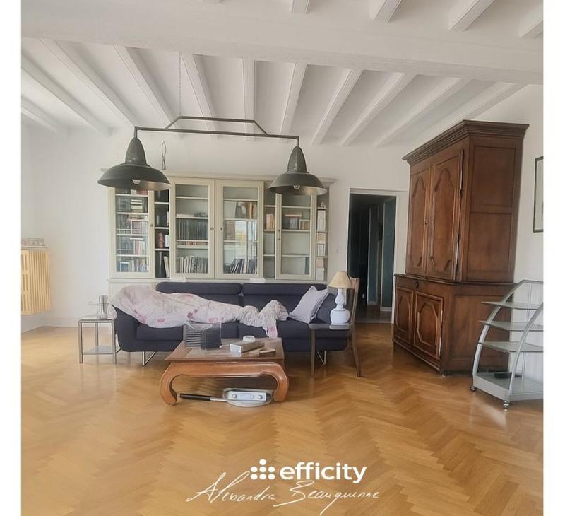 Pavillon - 184 m² - 6 pièces