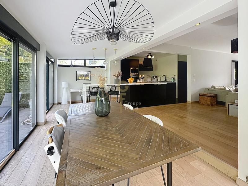 Maison - 121 m² - 5 pièces