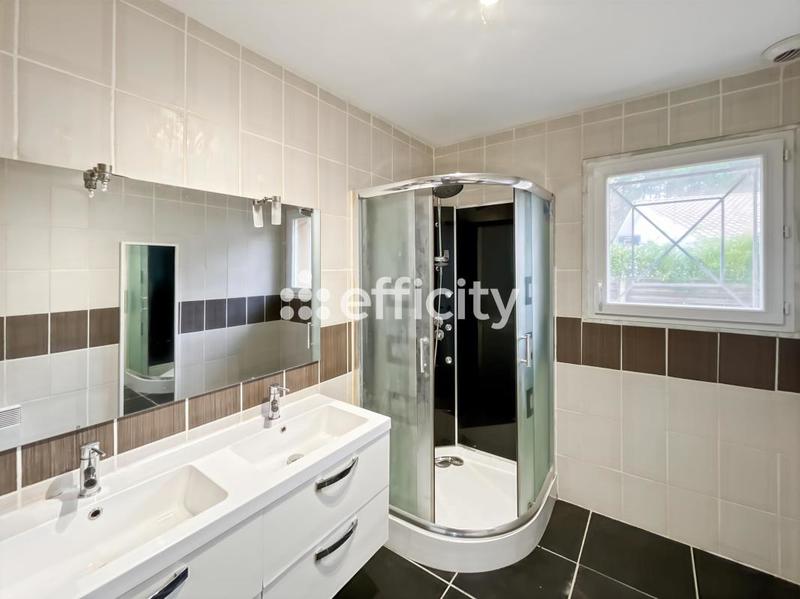 Pavillon - 94 m² - 4 pièces