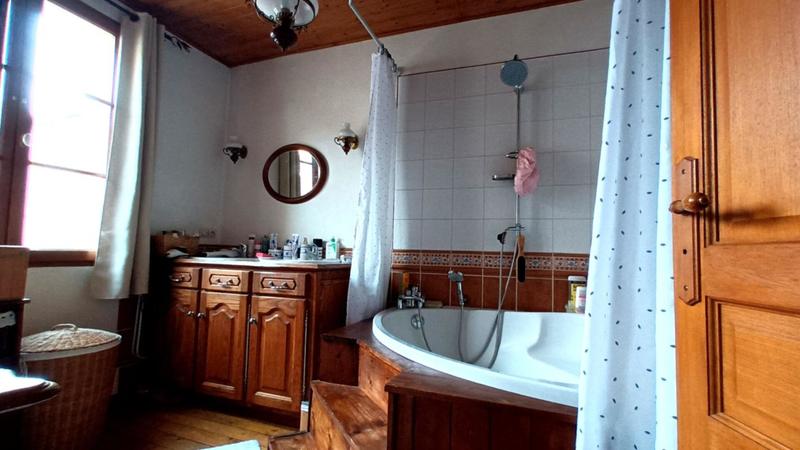 Maison - 147 m² - 6 pièces