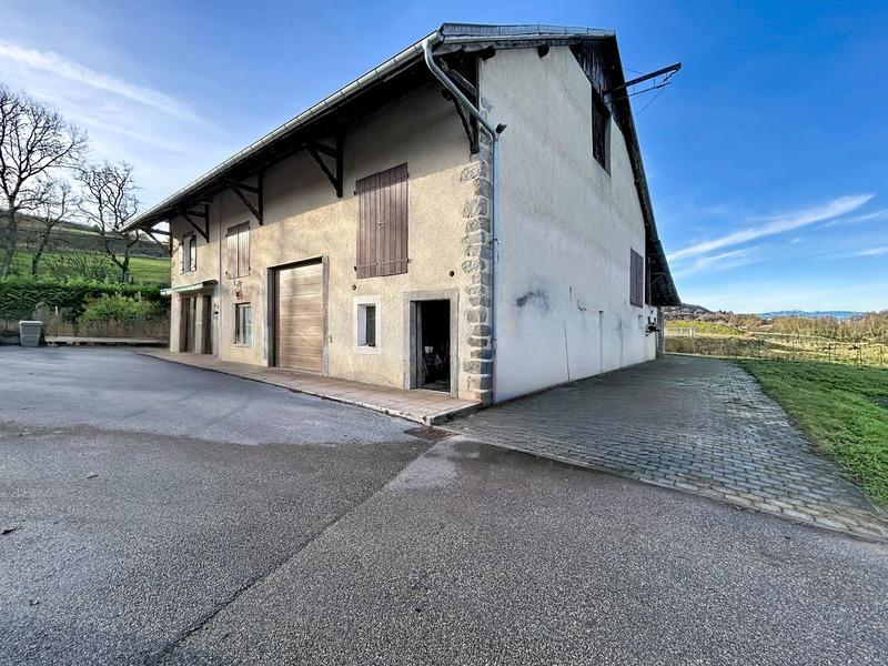 Maison - 206 m² - 5 pièces