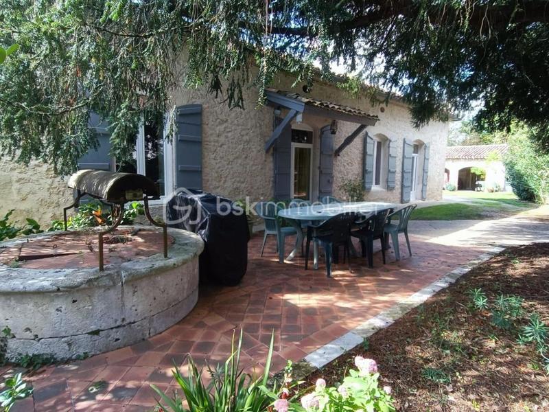 Maison en pierre - 160 m² - 5 pièces