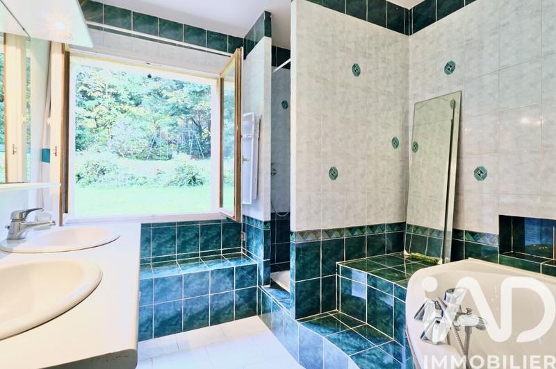 Maison - 290 m² - 7 pièces