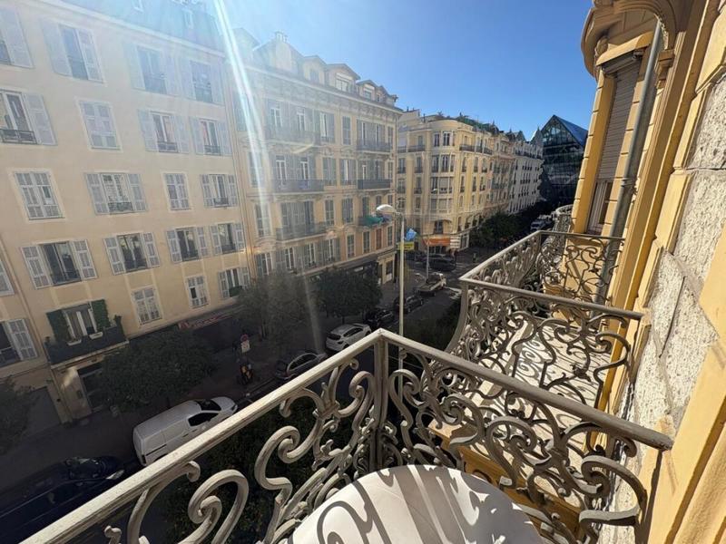 Appartement - 100 m² - 4 pièces