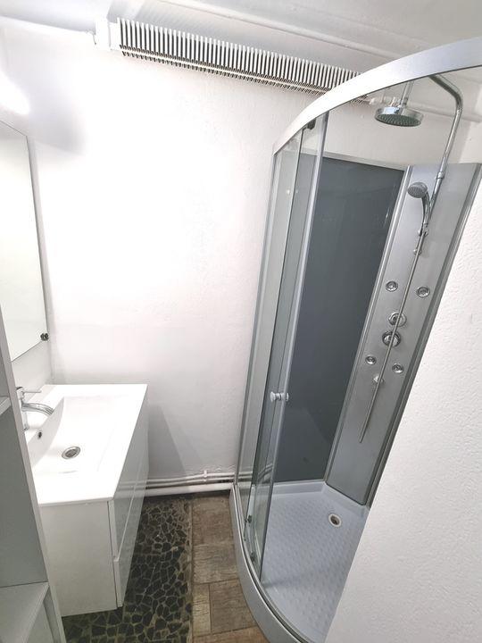 Studio - 24 m² - 1 pièce