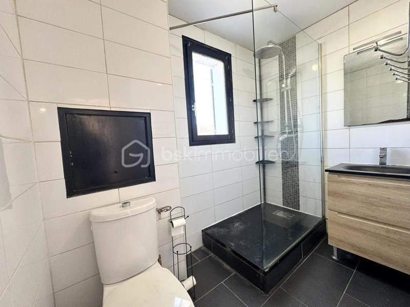 Maison - 94 m² - 5 pièces