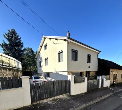 Maison - 122 m² - 6 pièces