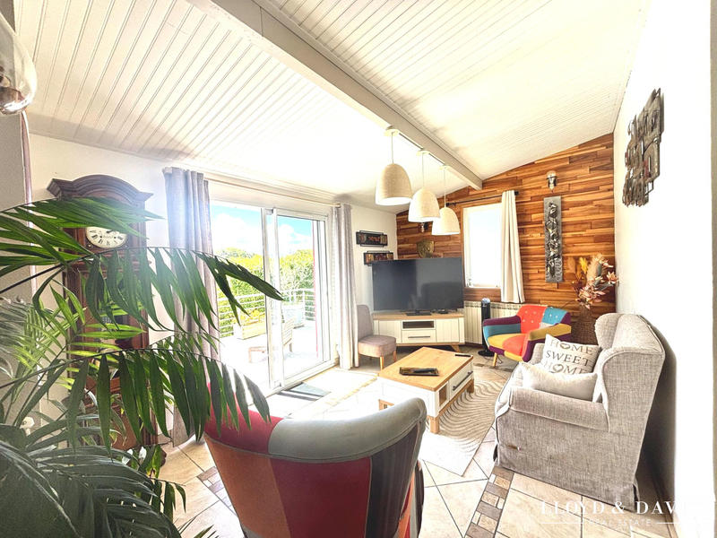 Maison contemporaine - 145 m² - 6 pièces