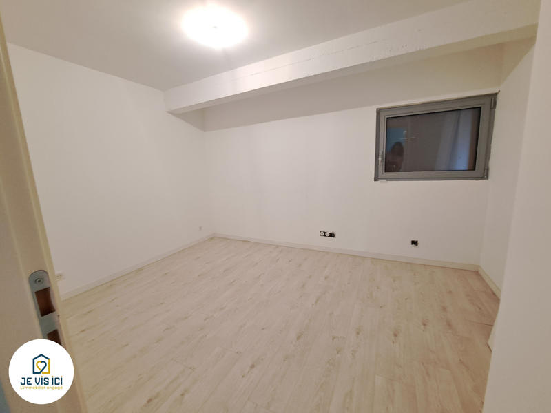 Loft - 92 m² - 5 pièces