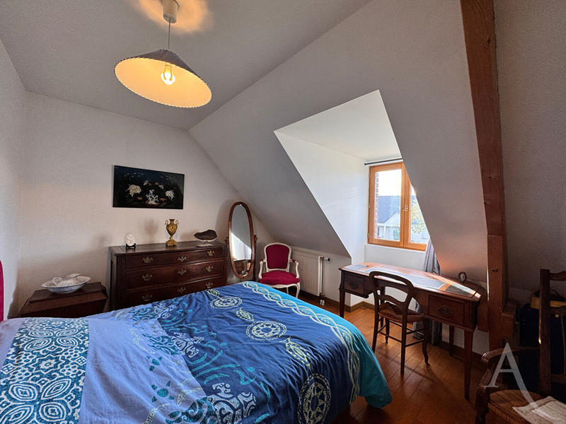 Maison - 144 m² - 7 pièces