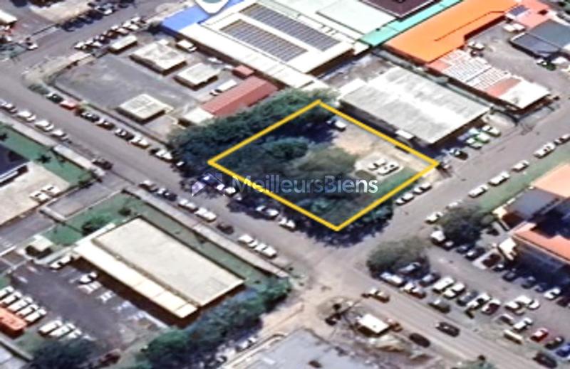 Local d'activité / Entrepôt - 1 263 m²