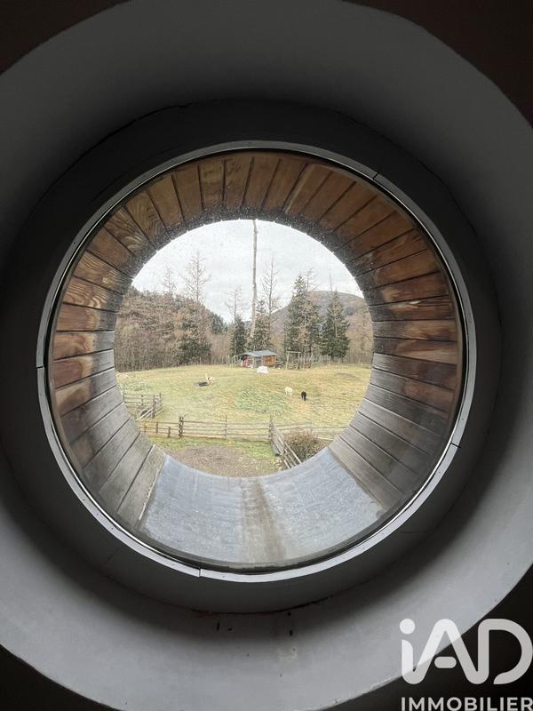 Maison - 231 m² - 7 pièces