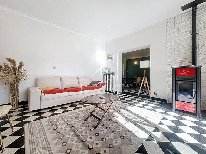 Maison - 106 m² - 5 pièces