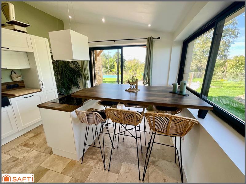 Propriété - 143 m² - 6 pièces