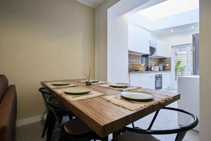 Maison - 101 m² - 6 pièces