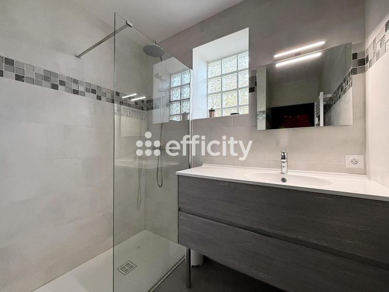 Pavillon - 111 m² - 5 pièces