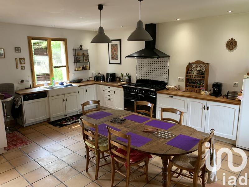 Maison - 187 m² - 7 pièces