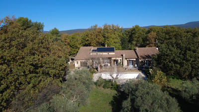 Maison - 243 m² - 9 pièces