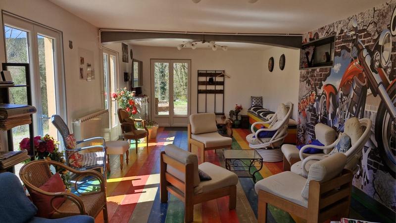 Maison - 300 m² - 11 pièces