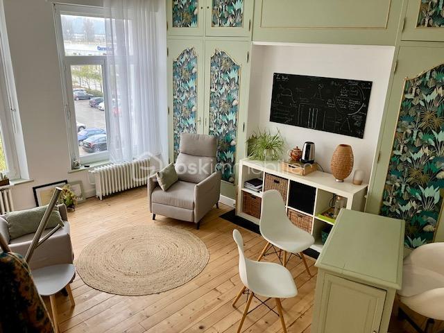 Maison - 228 m² - 9 pièces