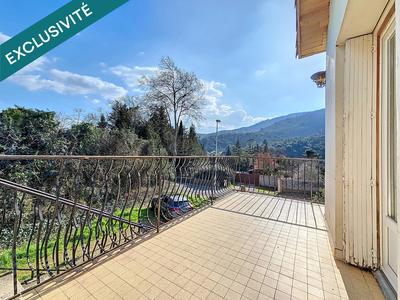 Maison - 177 m² - 9 pièces