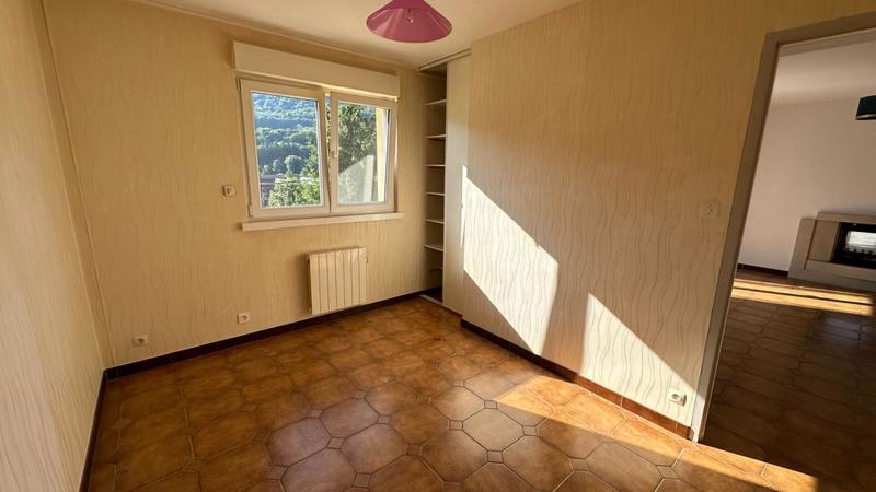 Maison - 152 m² - 8 pièces