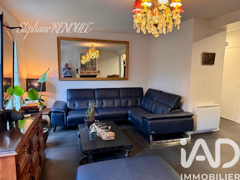 Maison - 218 m² - 6 pièces