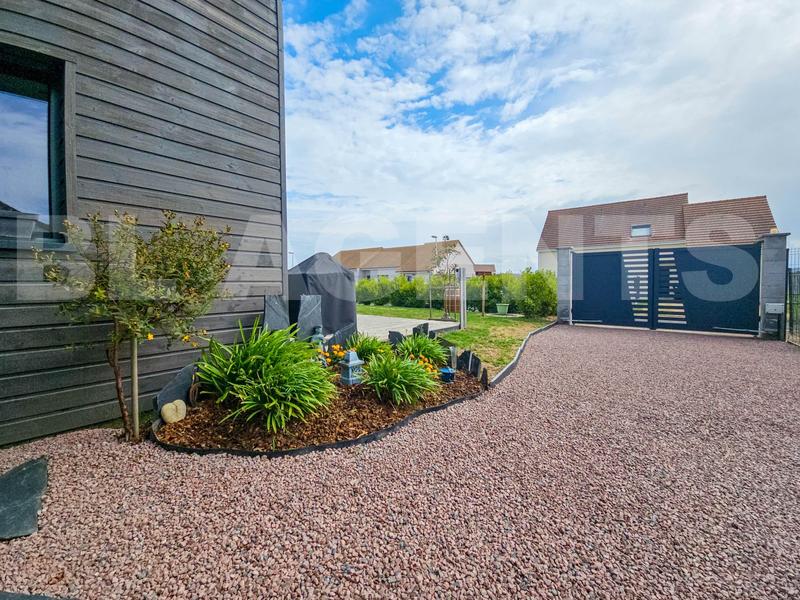 Maison de bois - 99 m² - 4 pièces