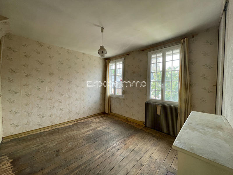 Maison - 104 m² - 5 pièces