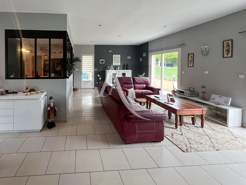 Maison - 172 m² - 6 pièces