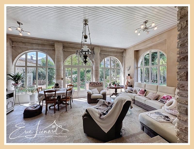 Maison - 182 m² - 7 pièces