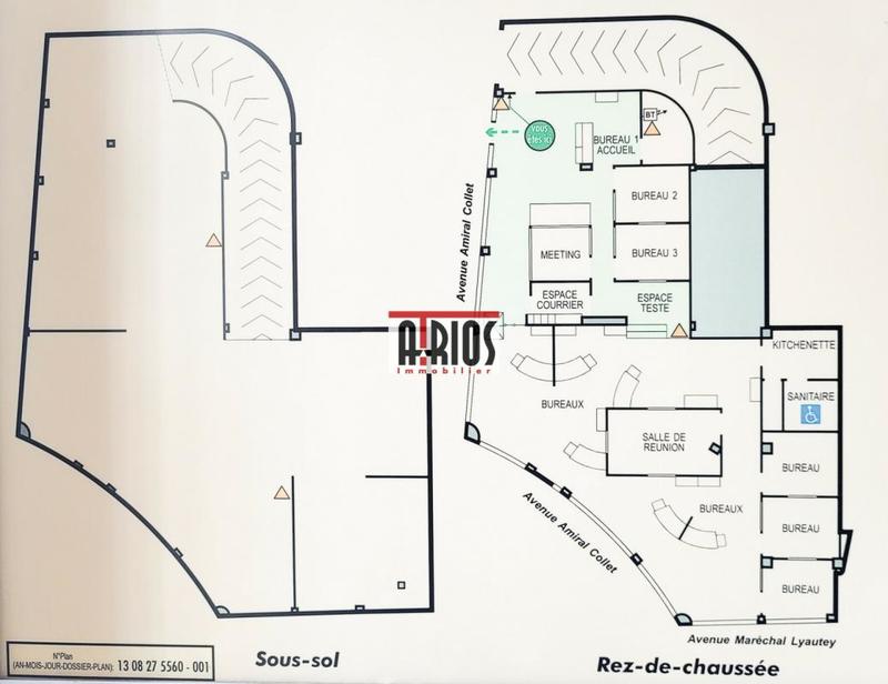 Local d'activité / Entrepôt - 242 m²
