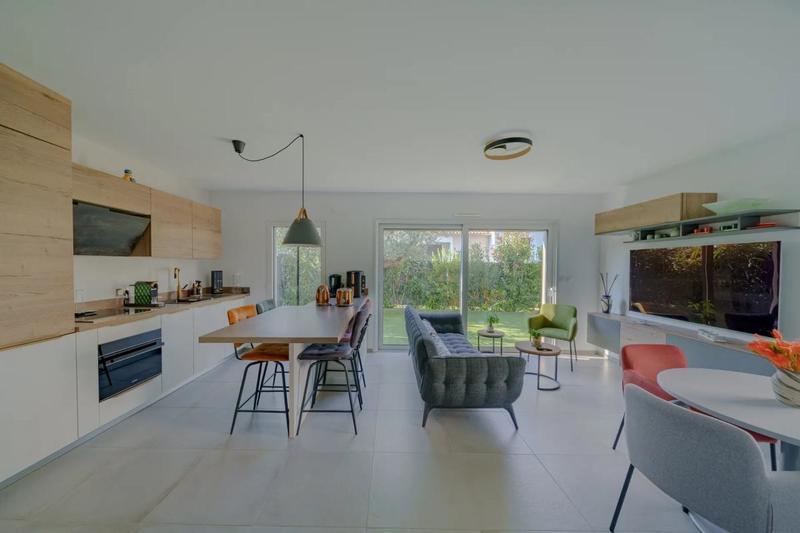 Maison - 82 m² - 4 pièces