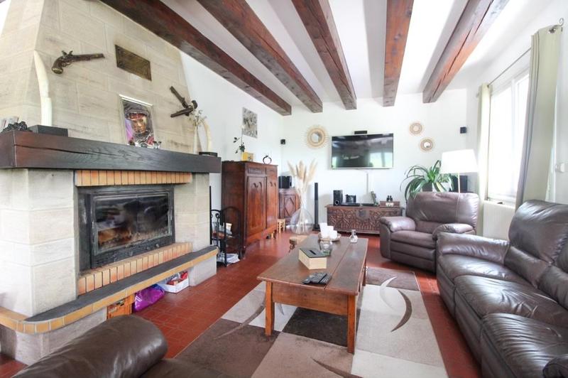 Maison - 276 m² - 6 pièces